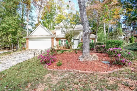 7156 Waters Edge Dr, Stone Mountain, GA 30087