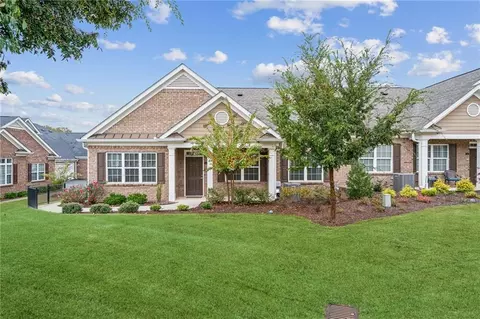 3338 Tree Ridge Ct, Buford, GA 30519