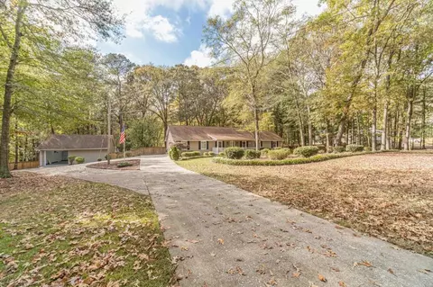 3283 Skyland Dr, Snellville, GA 30078