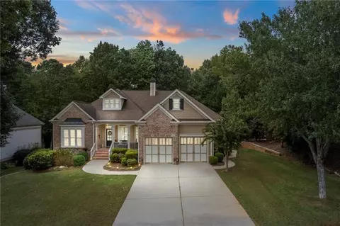 6078 Kingston Dr, Douglasville, GA 30135
