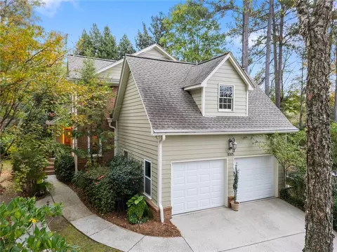 1005 Shady Valley Pl NE, Atlanta, GA 30324