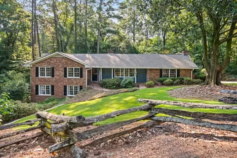 2401 Kingscliff Dr NE, Atlanta, GA 30345