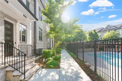 4235 Deming Cir, Atlanta, GA 30342