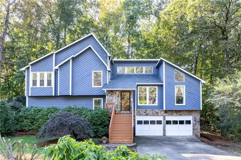 3616 Stonehenge Way NE, Marietta, GA 30066