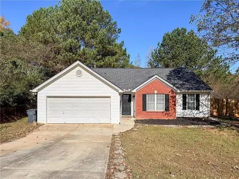 390 Cedarhurst Rd, Lawrenceville, GA 30045