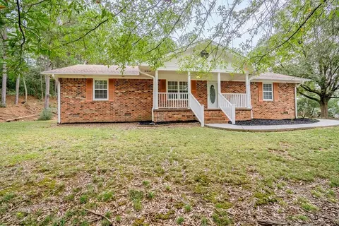 193 Viking Dr, Calhoun, GA 30701