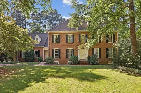 10 Old Maryland Chase, Sandy Springs, GA 30327