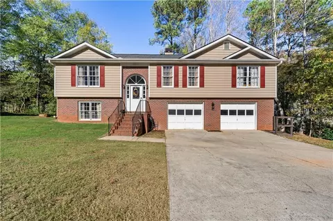 271 Crescentview Ct, Lawrenceville, GA 30044
