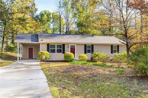152 Park Place Dr, Lawrenceville, GA 30046
