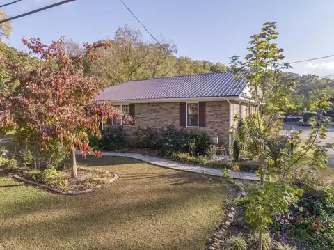 263 Calhoun St, Fairmount, GA 30139 photo 2