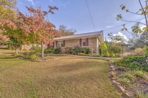 263 Calhoun St, Fairmount, GA 30139