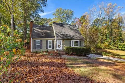 101 Lake Somerset Crst NW, Marietta, GA 30064