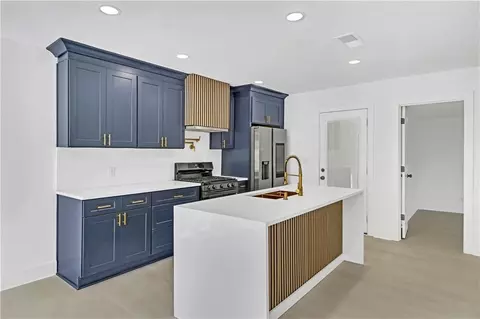 2067 Arlington Cir NW, Atlanta, GA 30318
