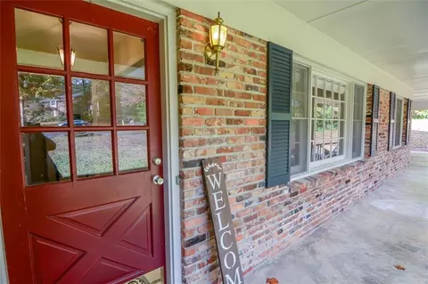 3042 Hathaway Ct, Chamblee, GA 30341 photo 2