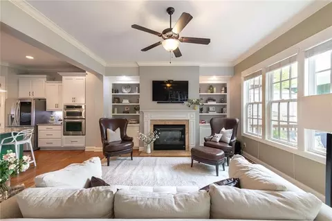 1281 Lullwater Park Cir, Atlanta, GA 30306