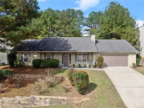 562 Shoal Cir, Lawrenceville, GA 30046