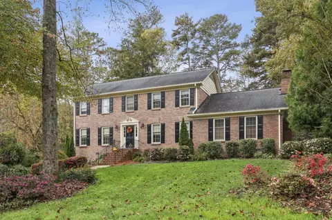 885 Glen Ridge Dr SW, Lilburn, GA 30047