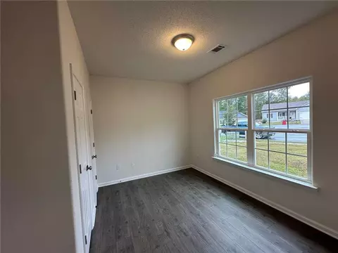 Bedroom - 425 Mossy Ln, Gray, GA 31032 photo 4 of 4