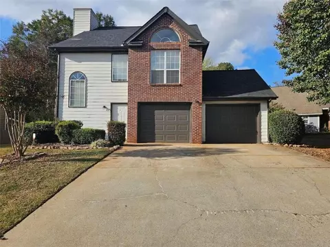 1424 Watercrest Cir, Lawrenceville, GA 30043