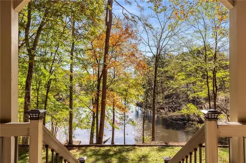 182 Plantation Trce, Woodstock, GA 30188