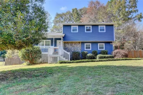 210 Summertown Dr, Stockbridge, GA 30281