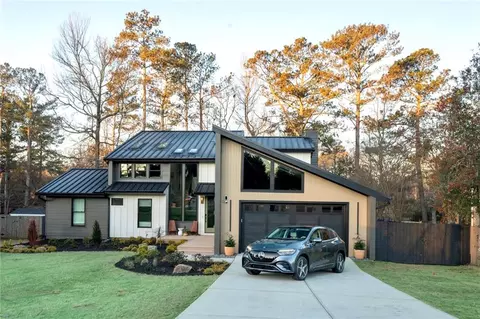 2747 Bob Bettis Rd, Marietta, GA 30066