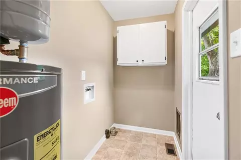 1007 Collins St, Gainesville, GA 30501 photo 10