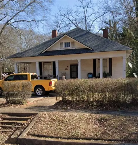 462 Covington St, Jackson, GA 30233