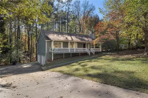 132 Park Ave E, Dallas, GA 30157