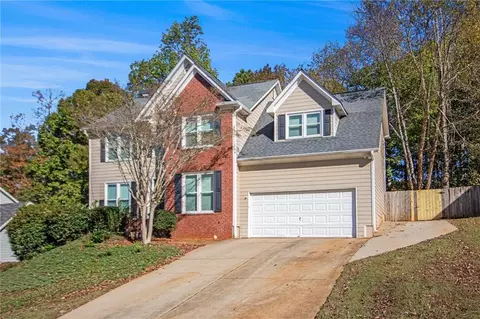 75 Crestview Dr, Dallas, GA 30157