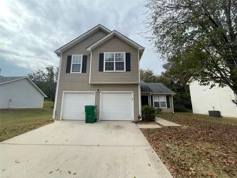 3063 Stonebridge Creek Dr, Lithonia, GA 30058