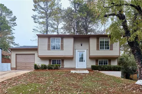 6765 Graves Mill Dr, Norcross, GA 30093