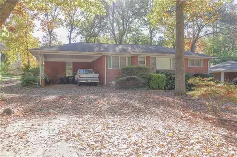 2530 N Bryan Cir, Atlanta, GA 30344