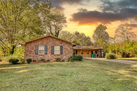 1594 Harbour Oaks Rd, Tucker, GA 30084