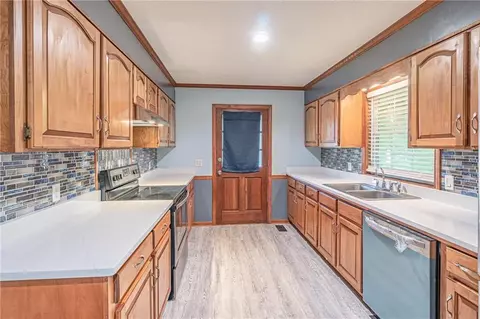 677 Phillips Dr, Monroe, GA 30656 photo 6