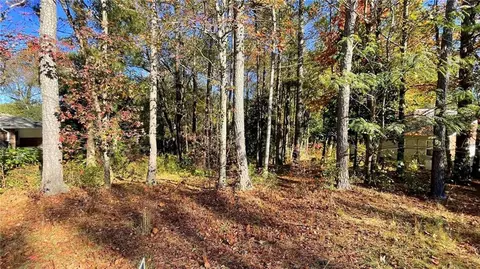 000 Melrose Cir, Douglasville, GA 30134