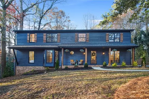 1646 Tichenor Ct, Dunwoody, GA 30338