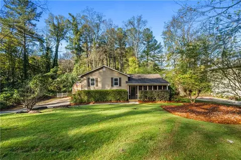 3000 Woodland Dr NW, Kennesaw, GA 30152