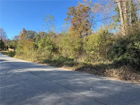 1628 Pendley Dr, Austell, GA 30168 photo 4