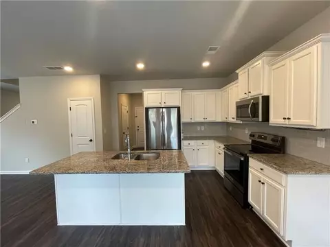 Kitchen - 11719 Brightside Pkwy, Hampton, GA 30228 photo 1 of 1