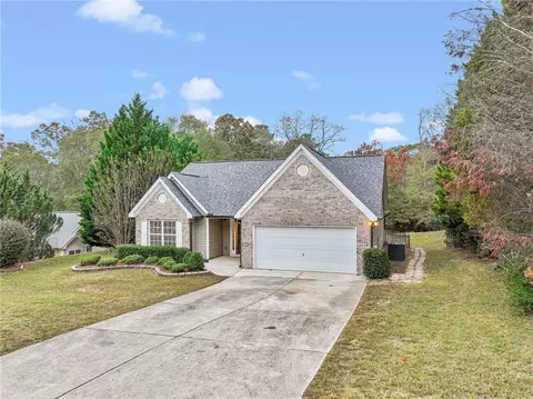 205 Johnny Ln, Dallas, GA 30132