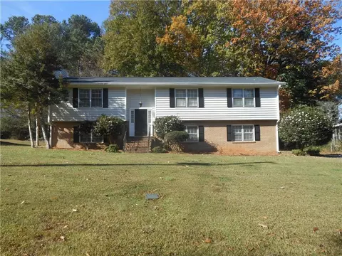3611 Todd Dr, Douglasville, GA 30135