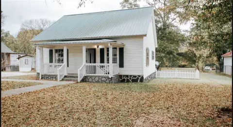 5 Magnolia St, Aragon, GA 30104