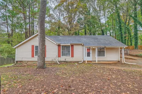 763 Waterview Dr, Riverdale, GA 30274