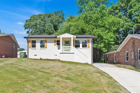 682 Cedar Ave NW, Atlanta, GA 30318