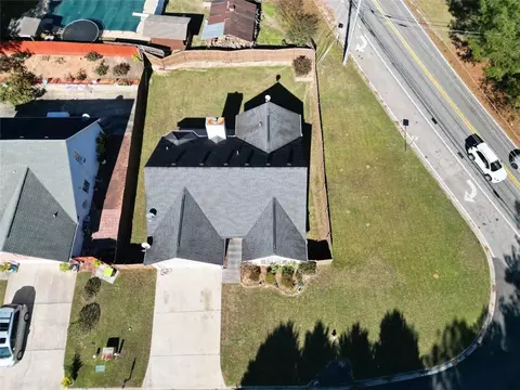 2388 Carousel Park Dr, Morrow, GA 30260 photo 8