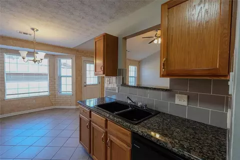 2388 Carousel Park Dr, Morrow, GA 30260 photo 21
