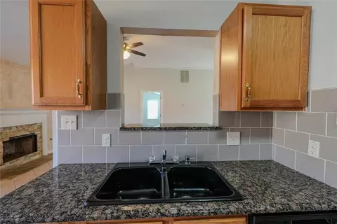 2388 Carousel Park Dr, Morrow, GA 30260 photo 18