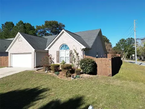 2388 Carousel Park Dr, Morrow, GA 30260 photo 11