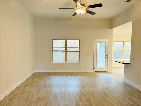 Living - 2349 Remington Dr, Commerce, GA 30529 photo 1 of 2